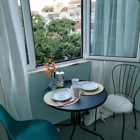 Апартаменты Memoria Apartment, A Cozy Space Near Belem.